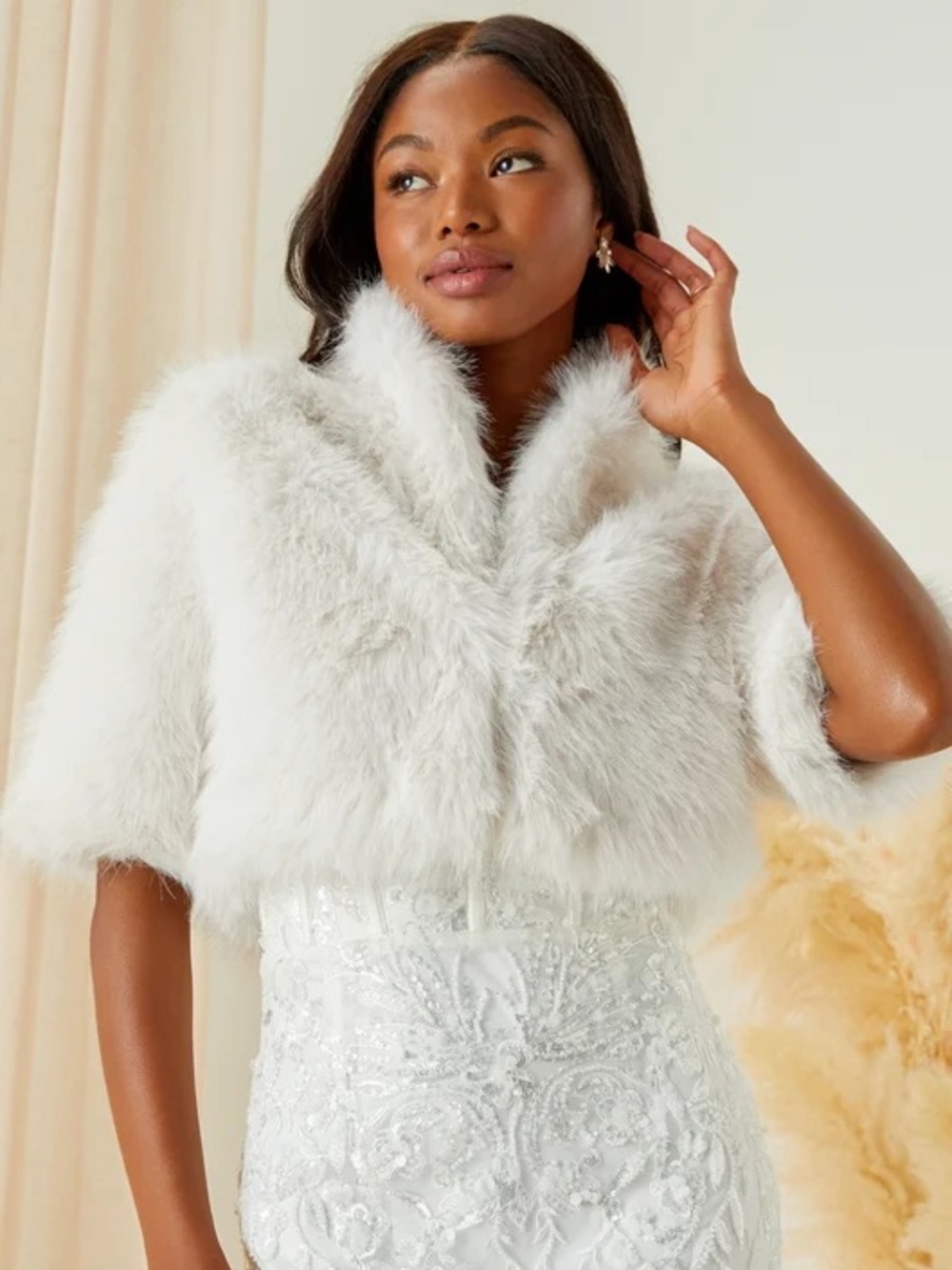 Lulu's White Faux Fur Cropped Jacket